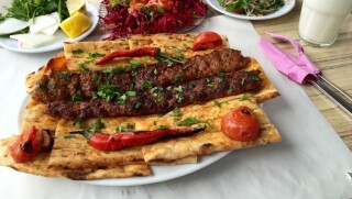 Saray Kebap Evi