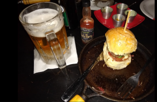 101 Bar & Lounge