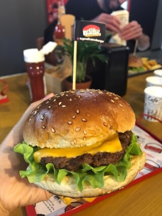 Roota Burger