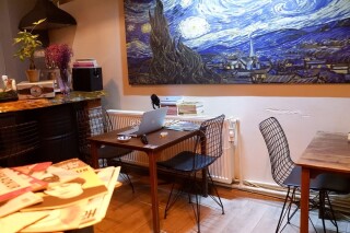 Edirne Black Kitap Cafe - Kültür Sanat Kafe