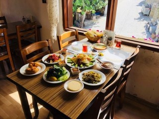 Çirkince Helen Cafe