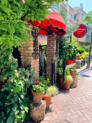 Sardunya Cafe