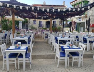 Bi’Alaçatı Meyhanesi