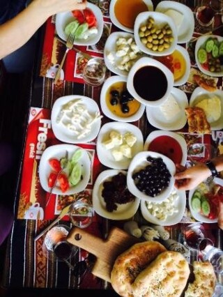 Meat House (Et Evi)