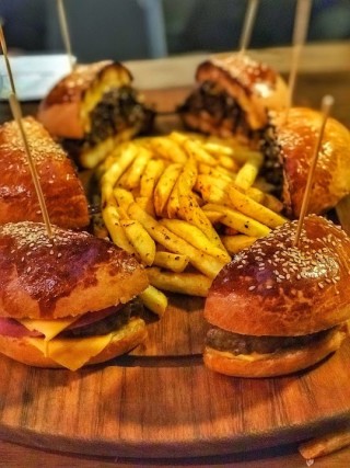 By Ulus Steak House & Burger 