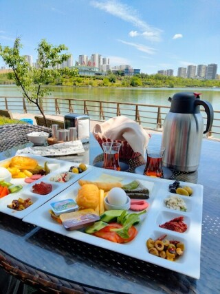 Katre Cafe
