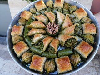 Antepli Künefe Baklava Dondurma Nizip Şube