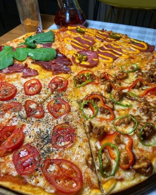 8 Dil Pizza