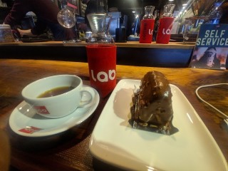 Coffee Lab Mithatpaşa