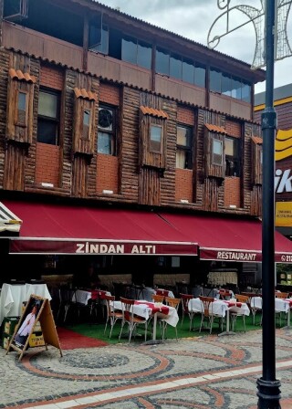 Zindanaltı Meyhanesi