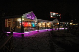 CAFE DE MOLA