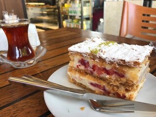 Ergün Patisseria & Cafeteria