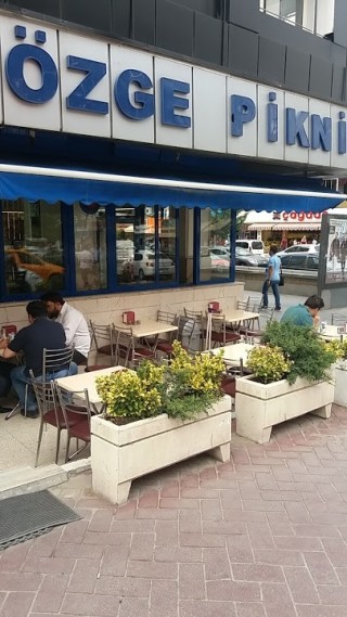 Özge Piknik