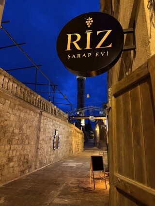 RİZ ŞARAP EVİ