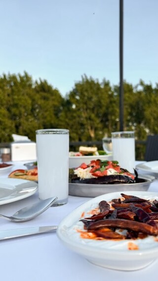 Lokal Bahçe