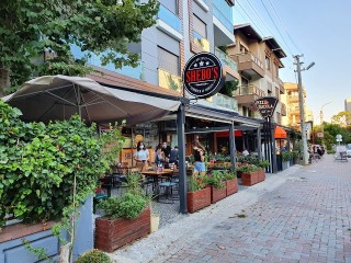 Shebo's Sandwich & Burger