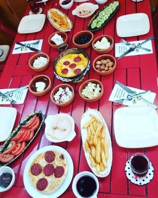 Maça Kızı Cafe