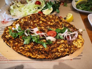 Dayı Kürek Lahmacun Şerifali İstanbul
