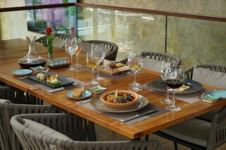 Aruni Restoran&Bar