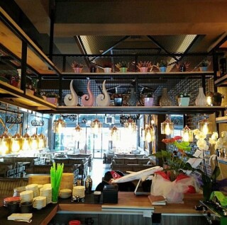 Aramgah Cafe Lounge