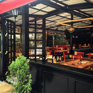 London Pub