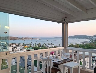 ANNALIVIA RESTAURANT GUMBET