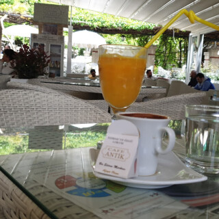 Antik Cafe
