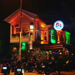 Nostra Cafe Bar