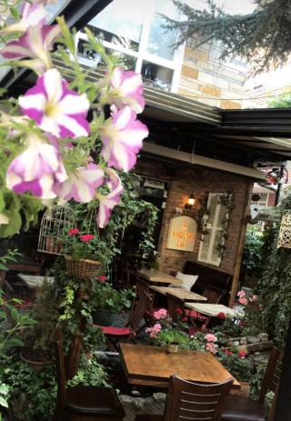 Sardunya Cafe