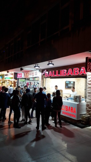 BallıBaba Dondurma 56’lar