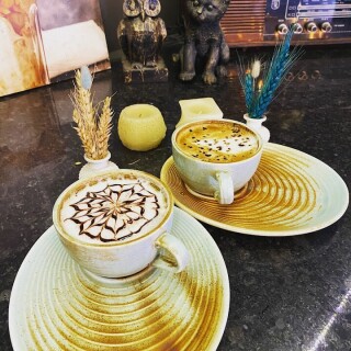 avan coffee & waffle