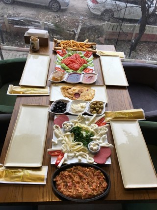 FUAYE CAFE & BISTRO