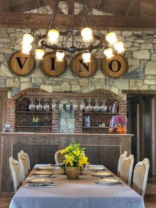 Urla Vino Locale