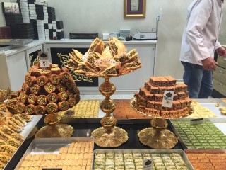 Acemoğlu Baklavaları Esenyurt 