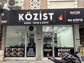 Közist