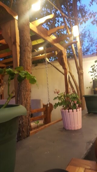 Paradise cafe