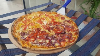 d'du pizza burger