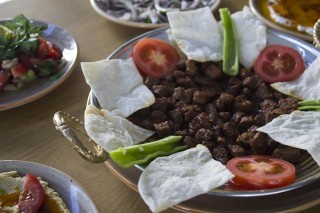 ETLİ OTLU