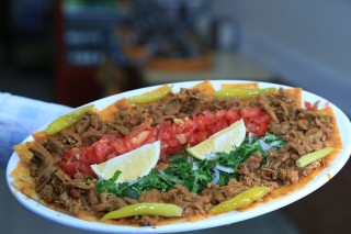 Ayla Tantuni Karşıyaka