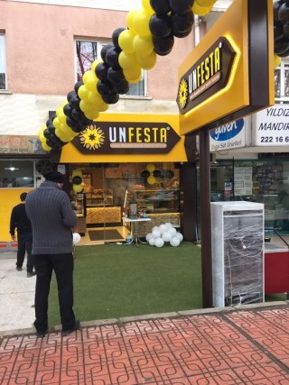 Unfesta