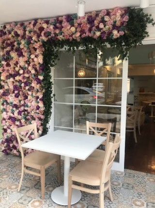 Ema Floral Cafe