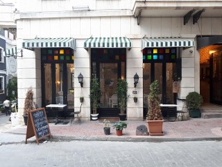 Lavender cafe