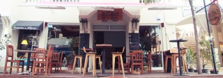 Bilbo Cafe & Bistro pub