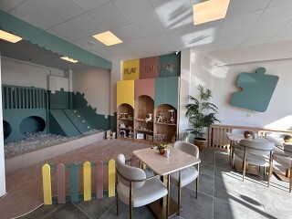 Puzzle Kids Parents Cafe