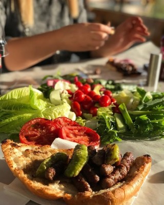 Meşhur Yıldızeller Köftecisi