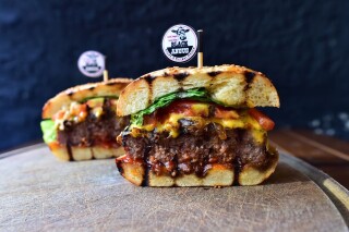 Black Angus Steak & Burger House Başakşehir
