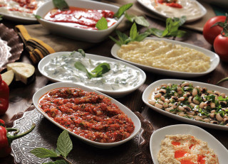 Ayıntap Sofrası