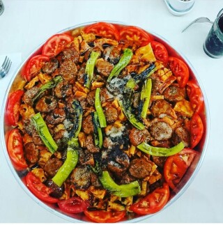 Küçük Saray Pideli Köfte