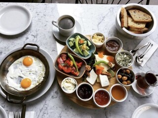 Cafe 8