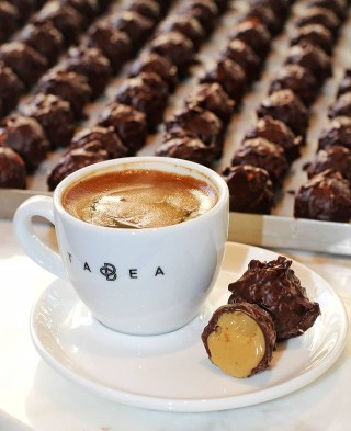 TABEA Baklava Çikolata ve Kahve